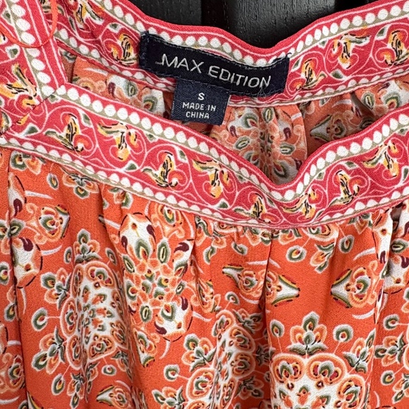 Max Edition Peach and White Batwing Top - Picture 2 of 3